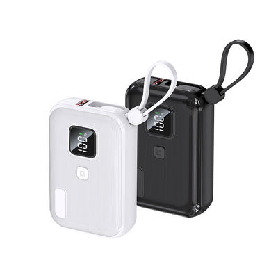 Un bon prix. 10000 mAh Mini Power Bank léger Chargement sans fil de type C pour la commodité en déplacement en ligne