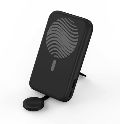 Un bon prix. Banque d'alimentation magnétique de type C avec sortie sans fil en alliage d'aluminium ABS PC de 5W à 15W en ligne